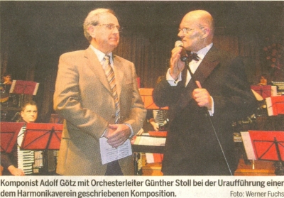 Komponist Adolf Gtz mit Orchesterleiter Gnther Stoll bei der Urauffhrung einer dem Harmonikaverein geschriebenen Komposition