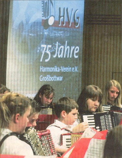 Auch die Jugend ist beim Jubilumskonzert dabei.    Bild: Alfred Drossel
